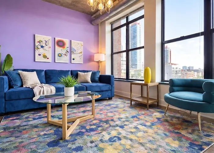 Modern And Bright 2br On Michigan Ave With Optional Parking And Gym Access Near Soldier Field & Grant Park